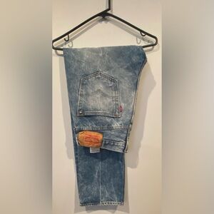 Levi's Men's Light Blue Ripped Jeans (501)